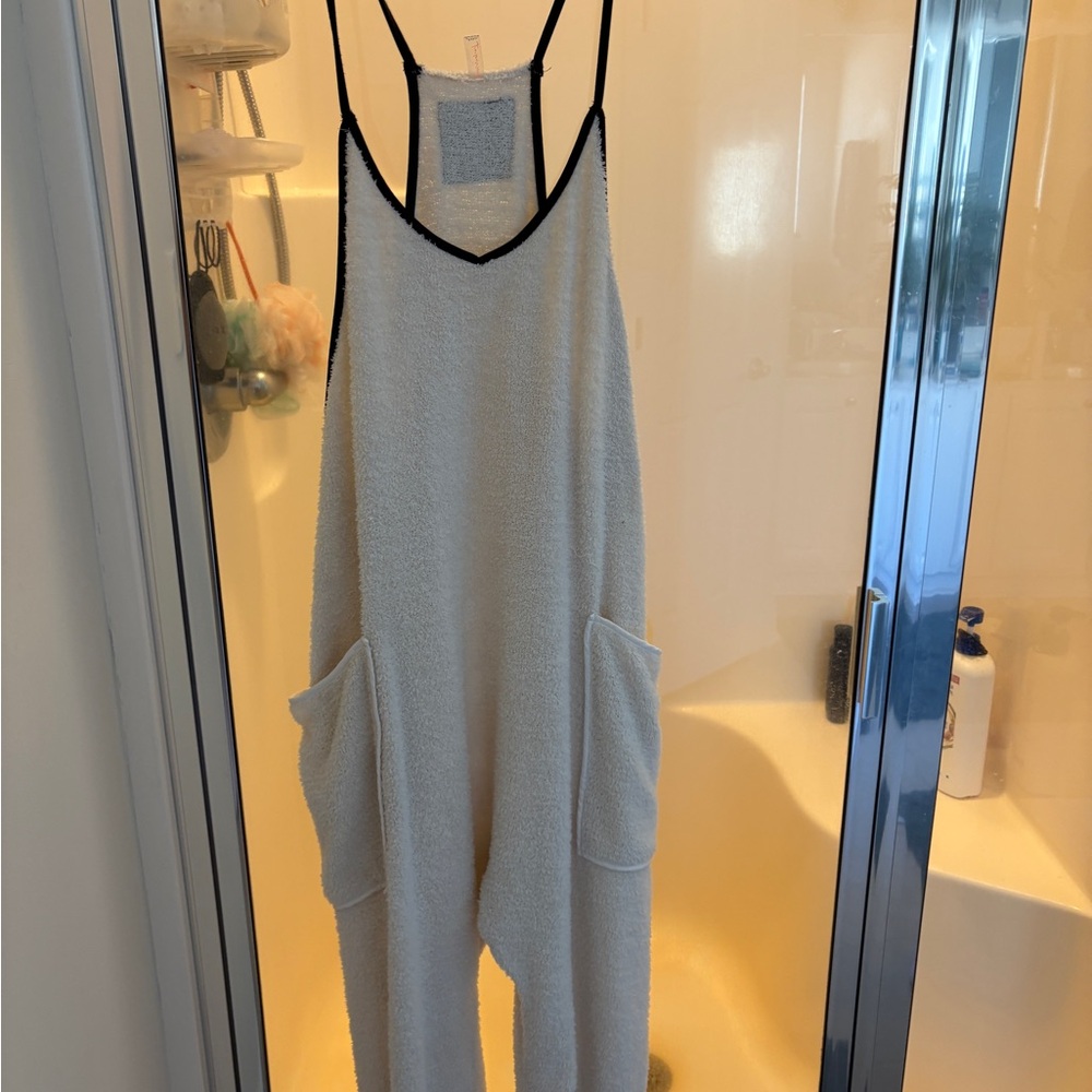Free people movement cream hotshot